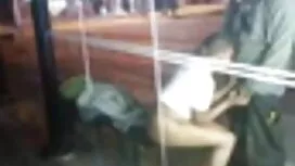 خشب الأبنوس يسحق الش ...