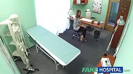 بعد إزالة جوارب لها  ...